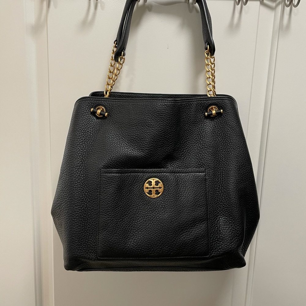Pristine Tory Burch shoulder bag